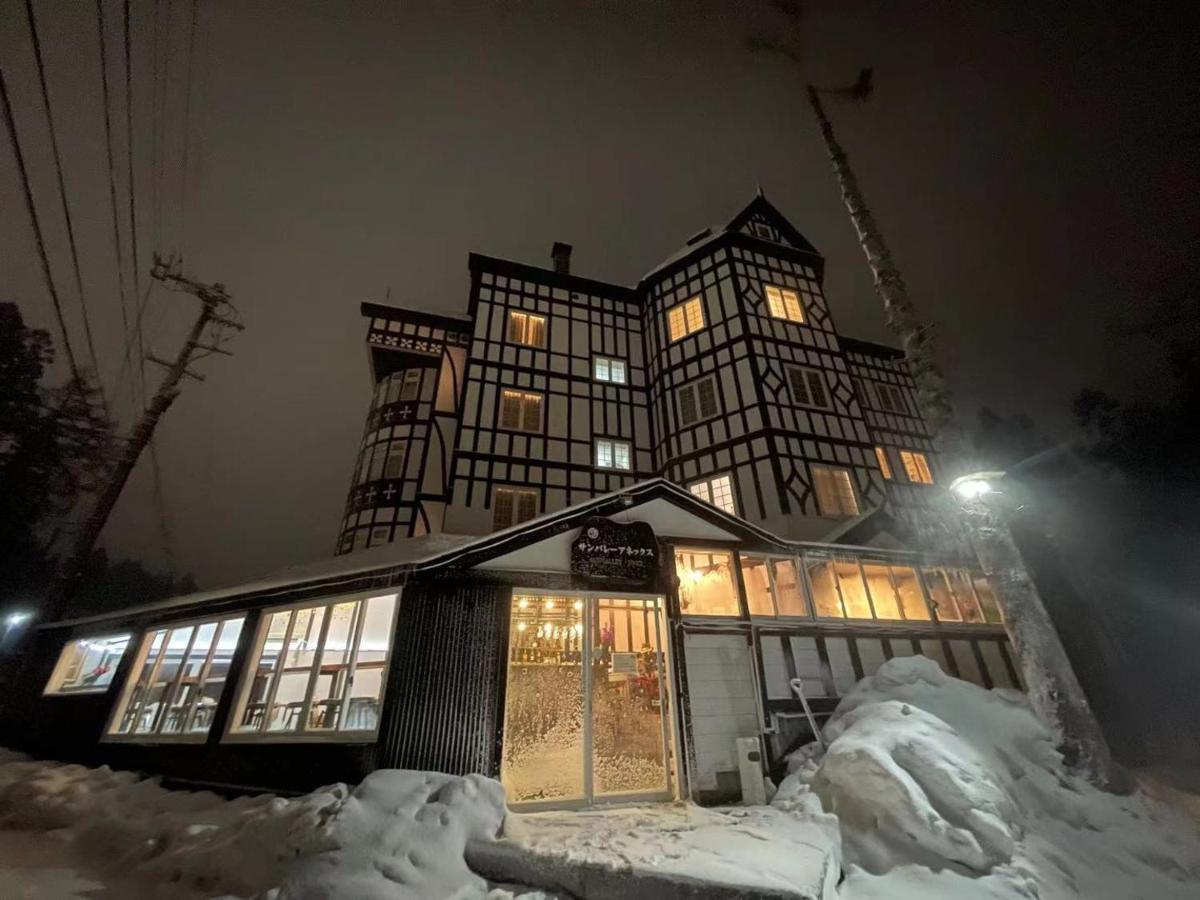 Hakuba Sun Valley Hotel Annex Exterior photo